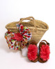 Σετ σανδάλια φλοραλ ψάθινη τσάντα κοραλι λουλούδια. 
